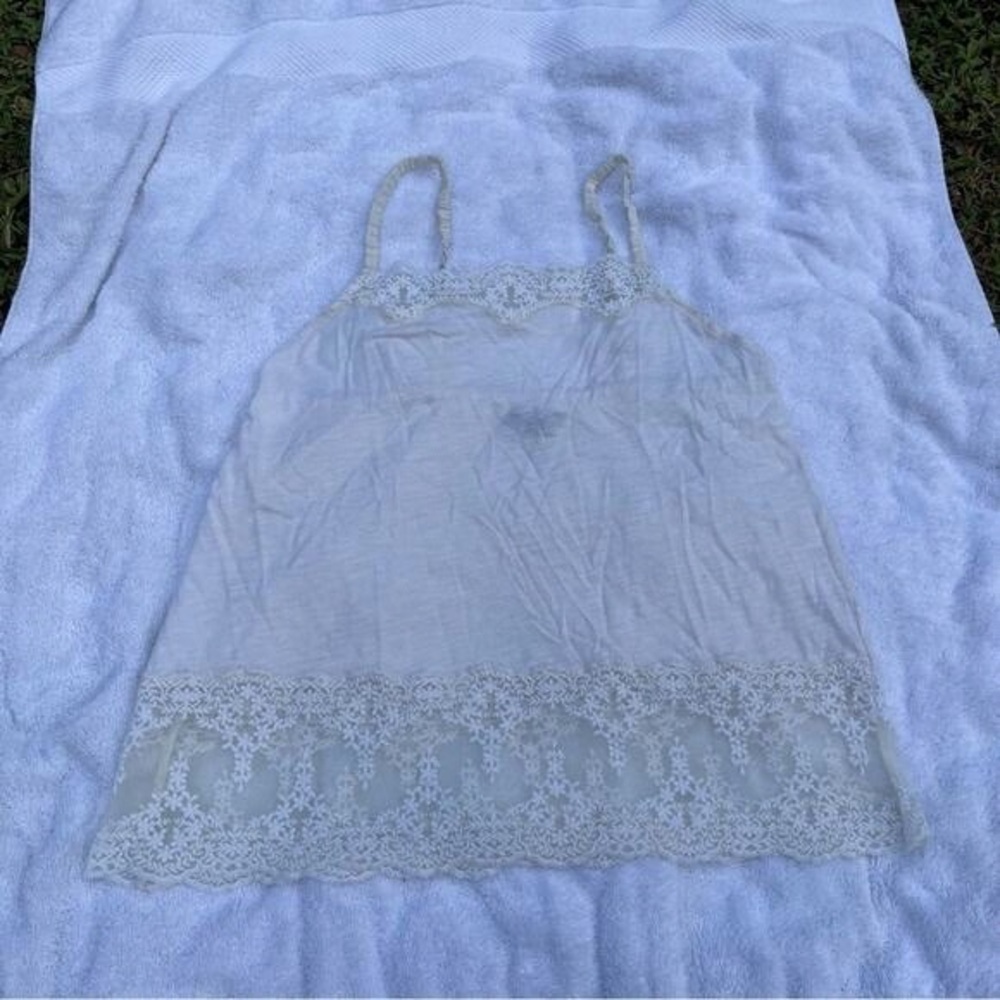 Lace Trim Camisole Tank Top in Ivory